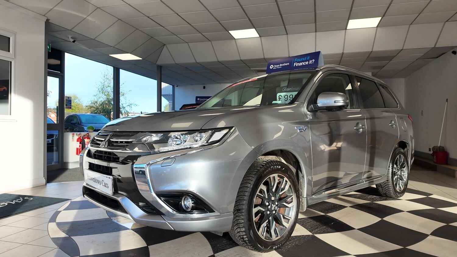 Used Mitsubishi Outlander 2017 for sale - 76363088: Photo 3