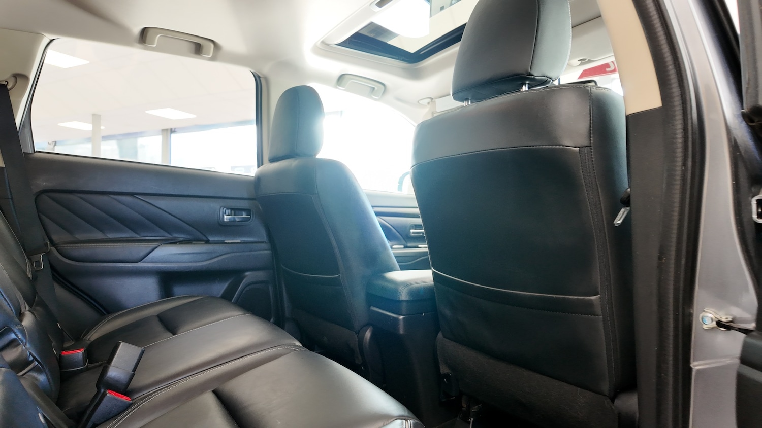 Used Mitsubishi Outlander 2017 for sale - 76363088: Photo 31