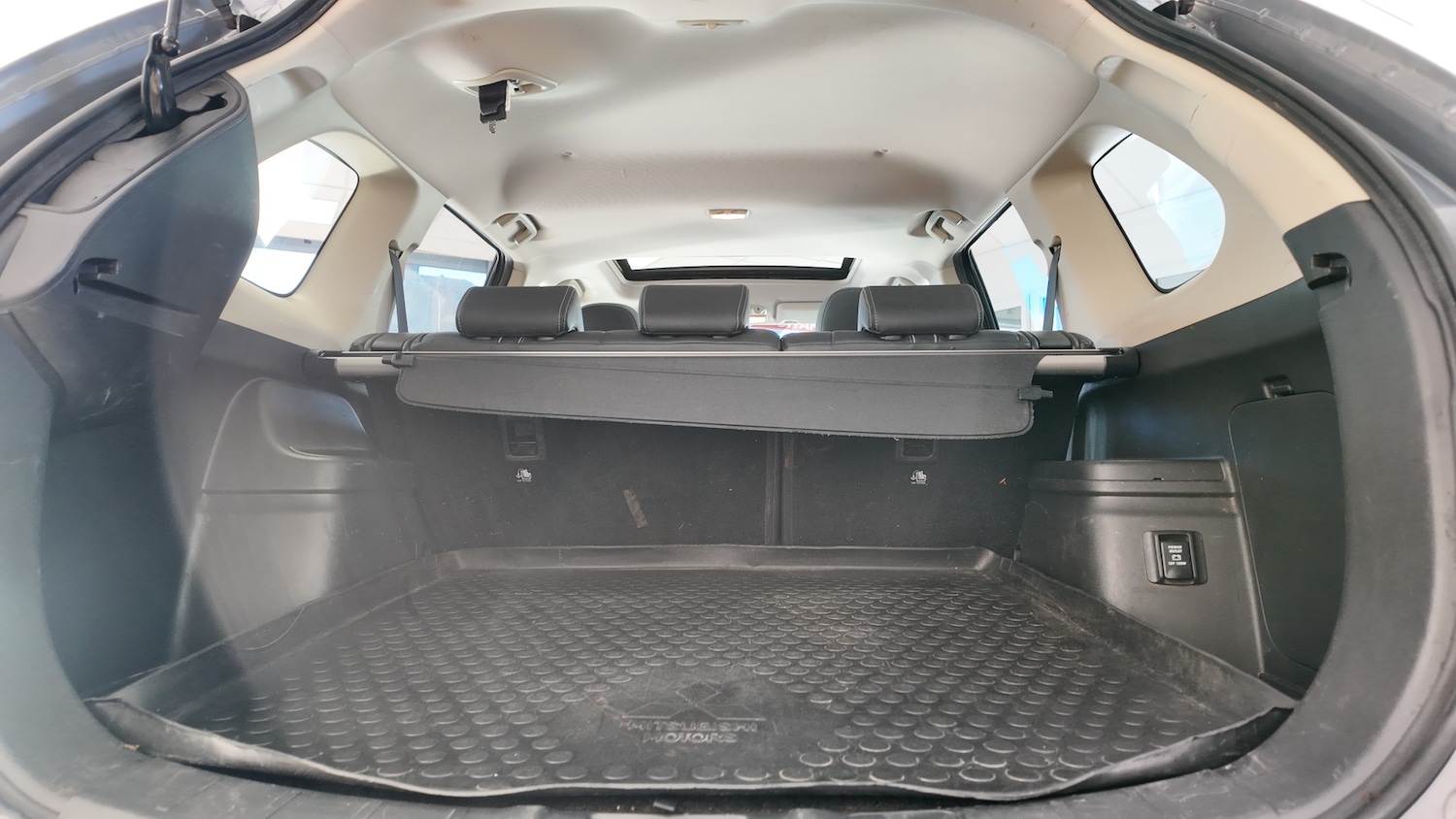 Used Mitsubishi Outlander 2017 for sale - 76363088: Photo 40