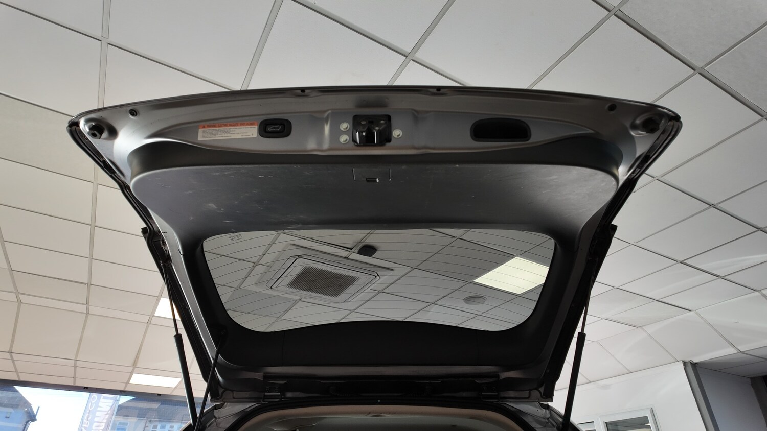 Used Mitsubishi Outlander 2017 for sale - 76363088: Photo 41