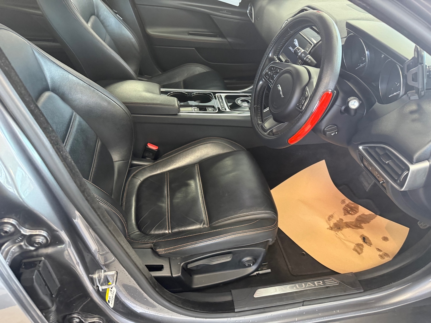 Used Jaguar XE 2016 for sale - 78210281: Photo 22