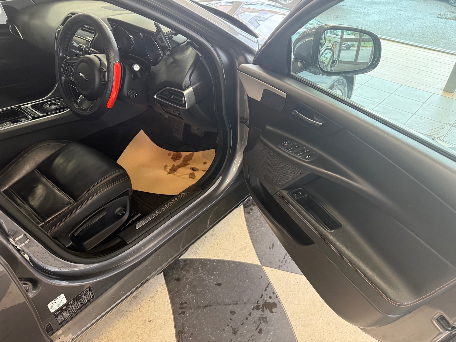 Used Jaguar XE 2016 for sale - 78210281: Photo 23