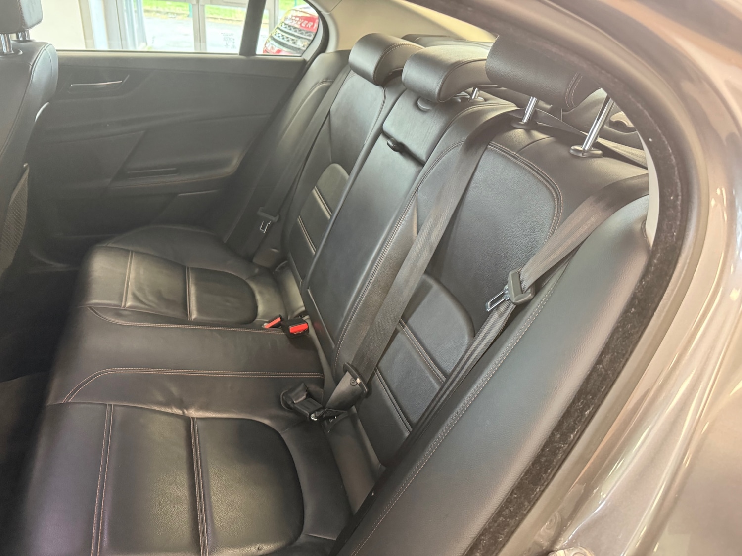 Used Jaguar XE 2016 for sale - 78210281: Photo 41