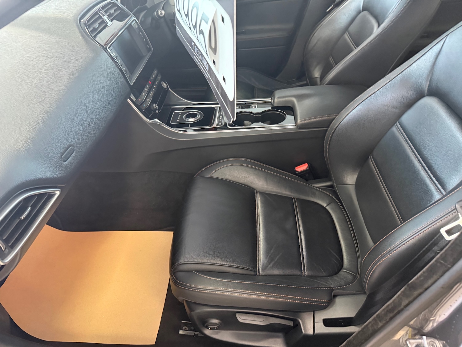 Used Jaguar XE 2016 for sale - 78210281: Photo 45