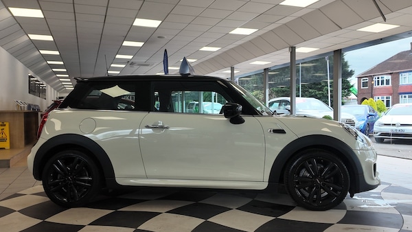 Used MINI Hatch 2020 for sale - 75035636: Photo 6