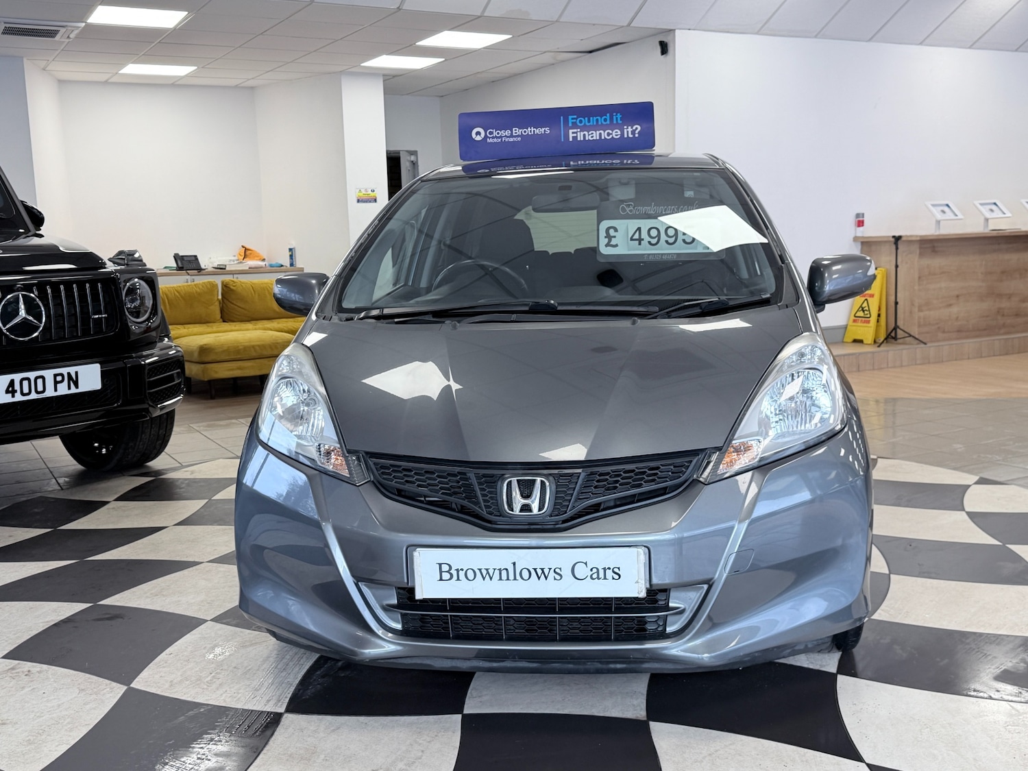 Used Honda Jazz 2014 for sale - 77148515: Photo 2