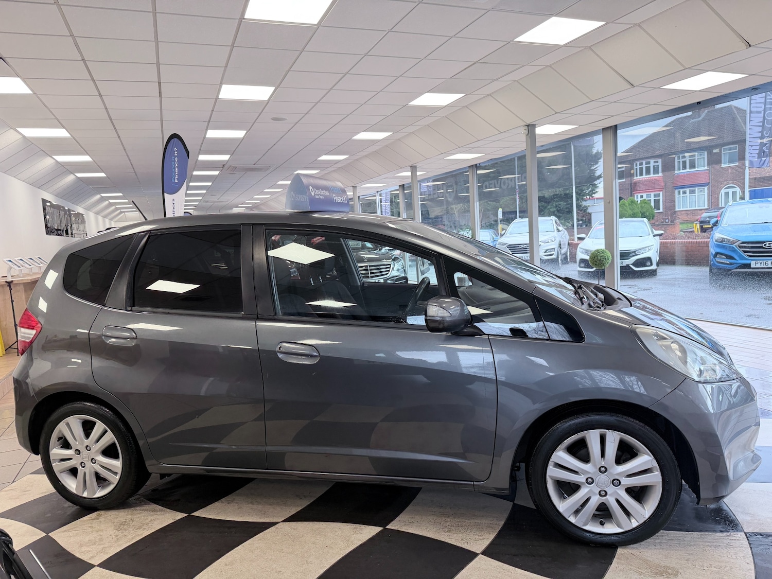 Used Honda Jazz 2014 for sale - 77148515: Photo 6