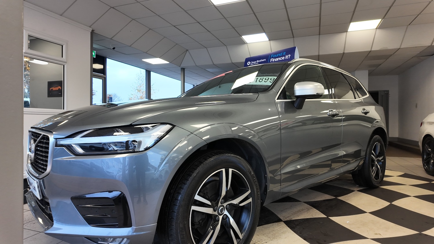 Used Volvo XC60 2019 for sale - 76505934: Photo 3
