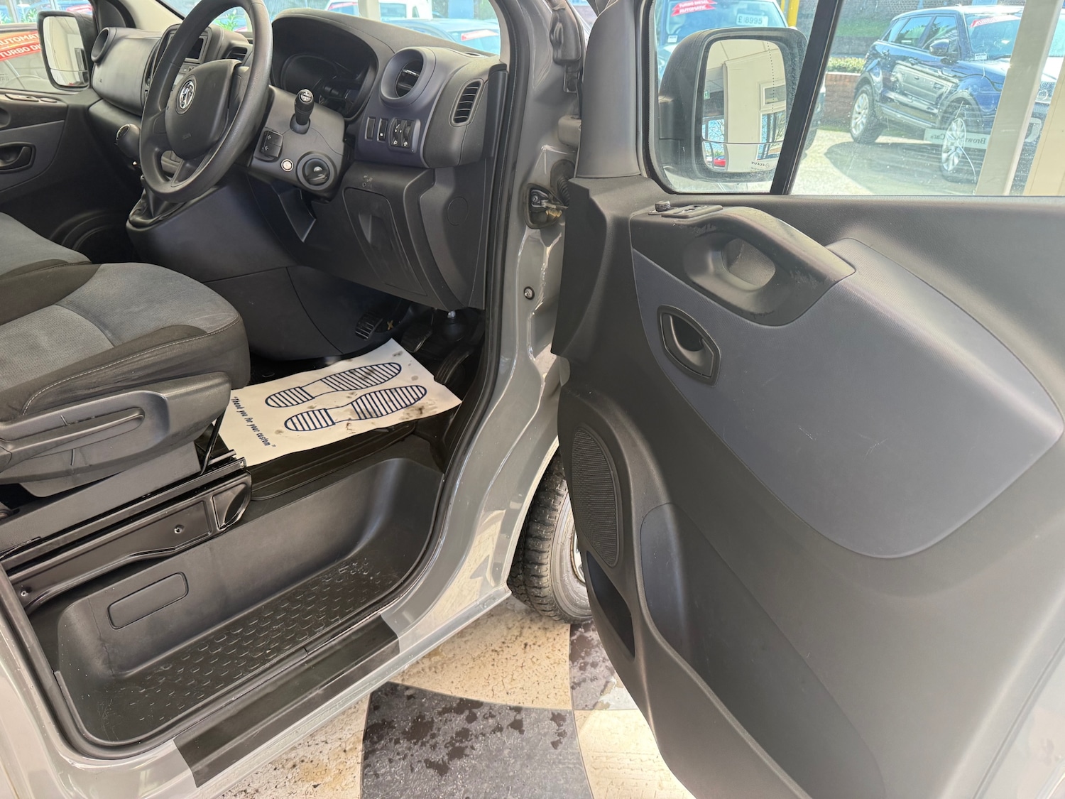 Used Vauxhall Vivaro 2016 for sale - 77888403: Photo 25