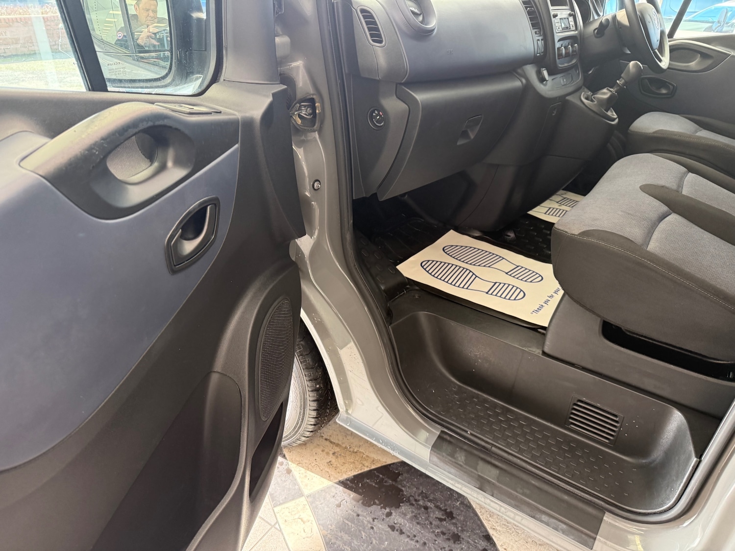 Used Vauxhall Vivaro 2016 for sale - 77888403: Photo 35