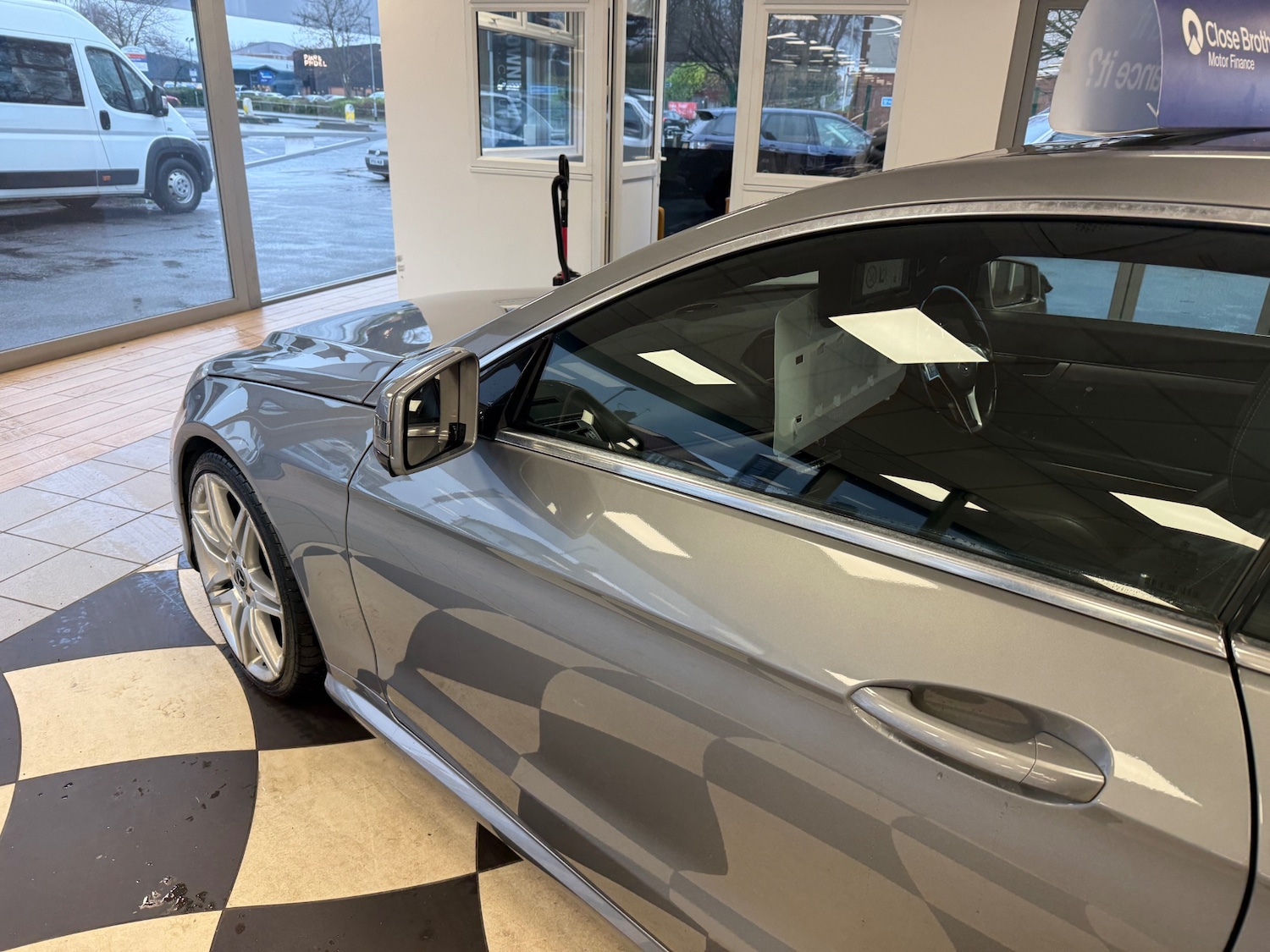 Used Mercedes-Benz E Class 2015 for sale - 76945629: Photo 15