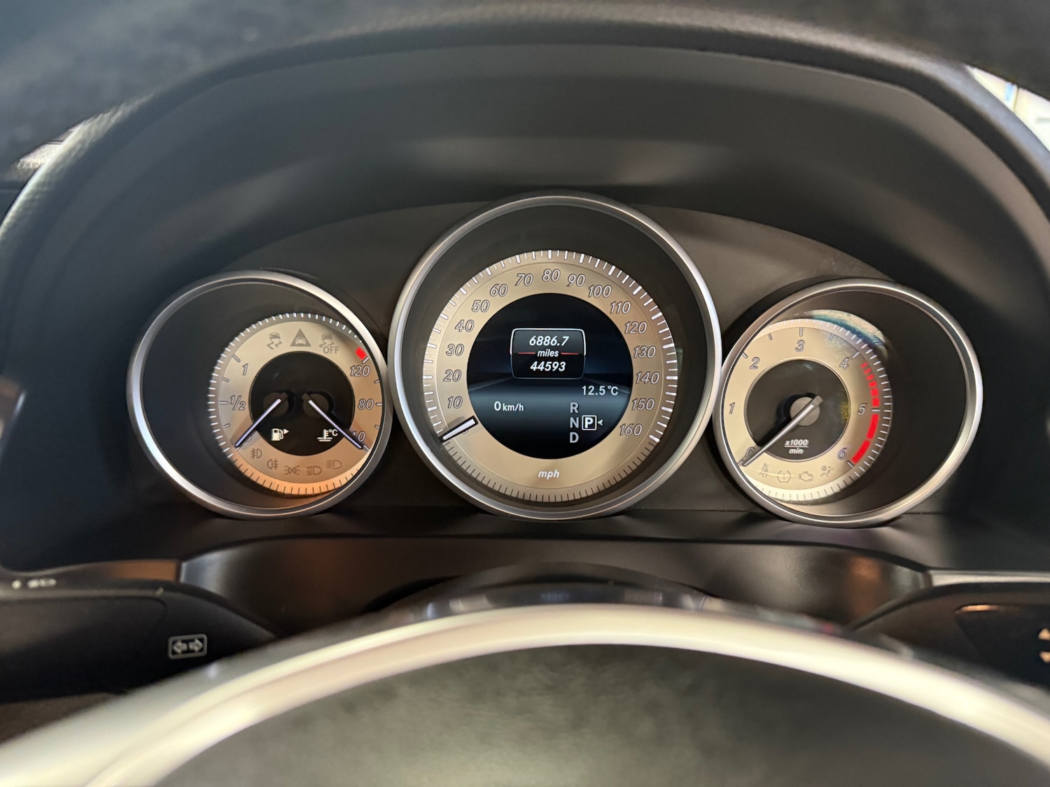 Used Mercedes-Benz E Class 2015 for sale - 76945629: Photo 23