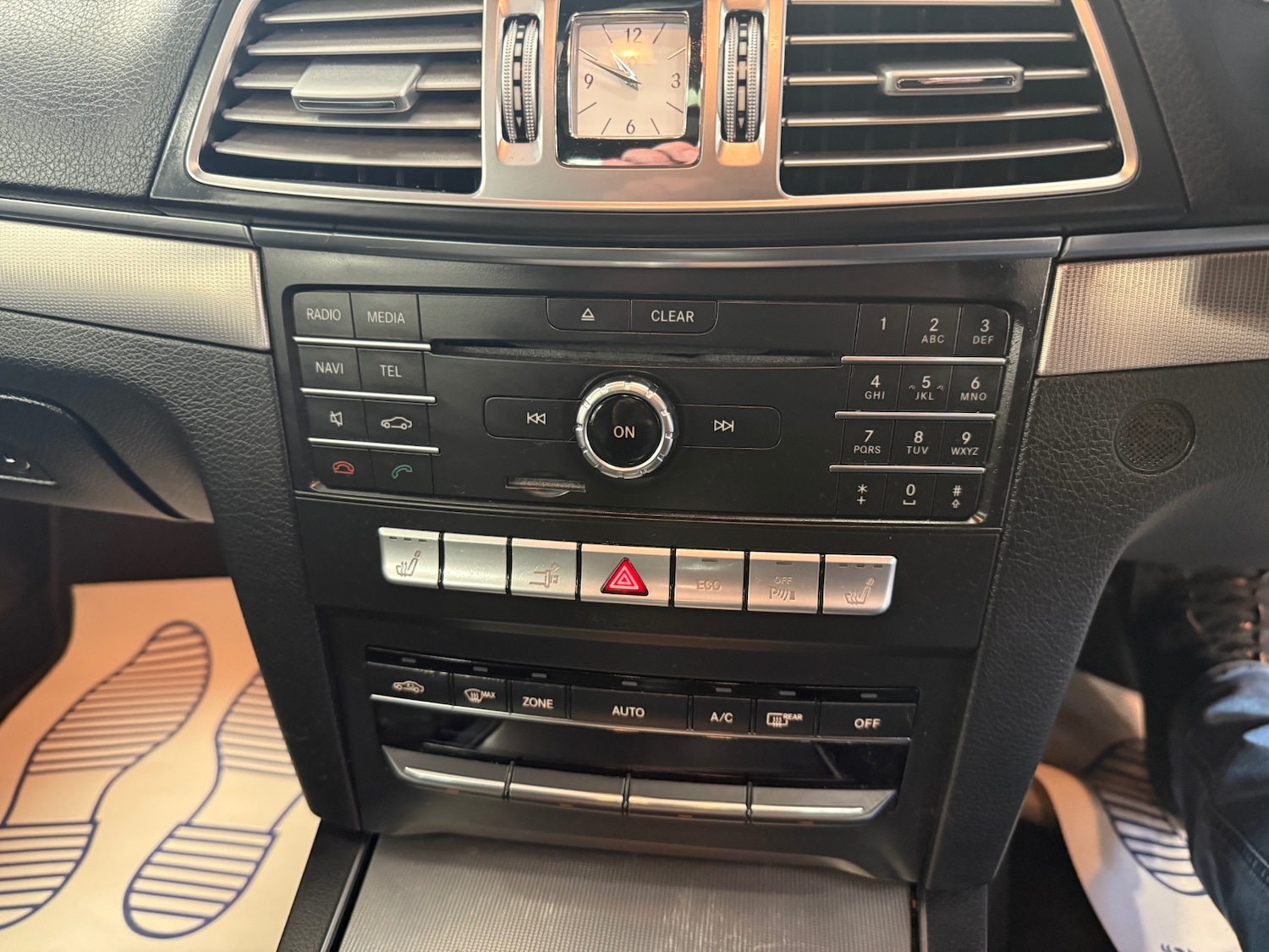 Used Mercedes-Benz E Class 2015 for sale - 76945629: Photo 24