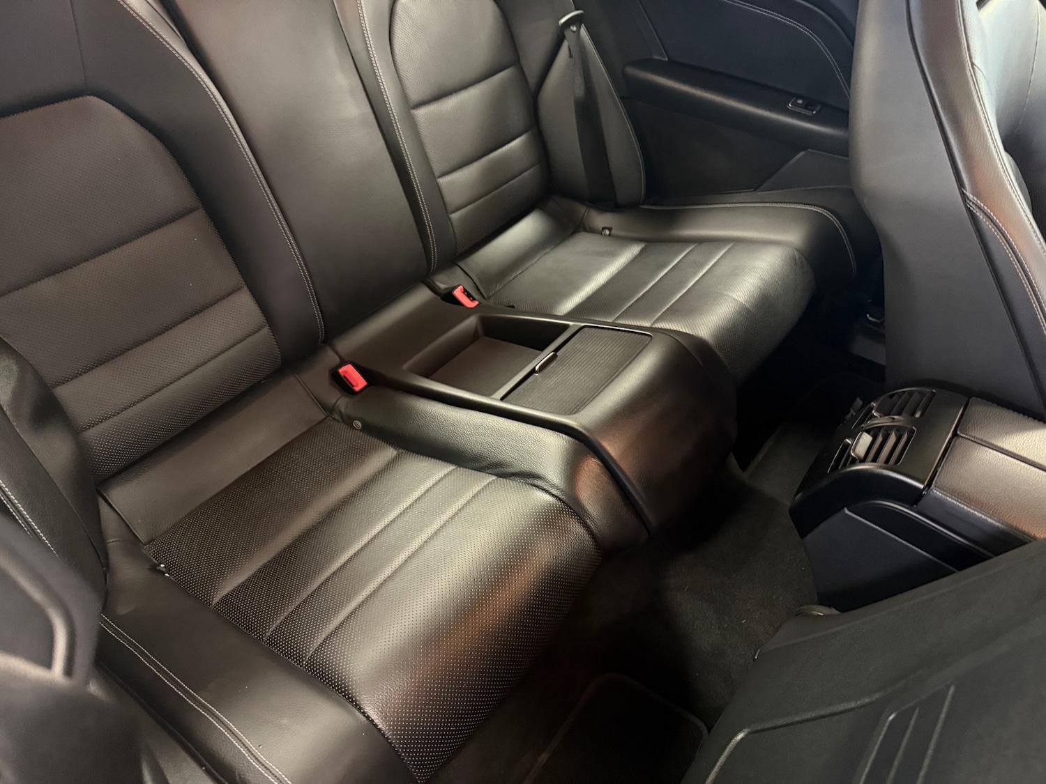 Used Mercedes-Benz E Class 2015 for sale - 76945629: Photo 27