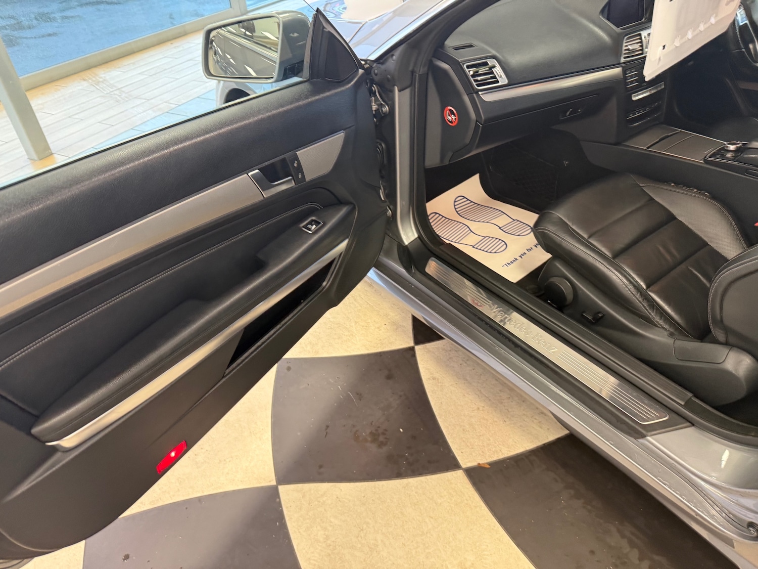 Used Mercedes-Benz E Class 2015 for sale - 76945629: Photo 31