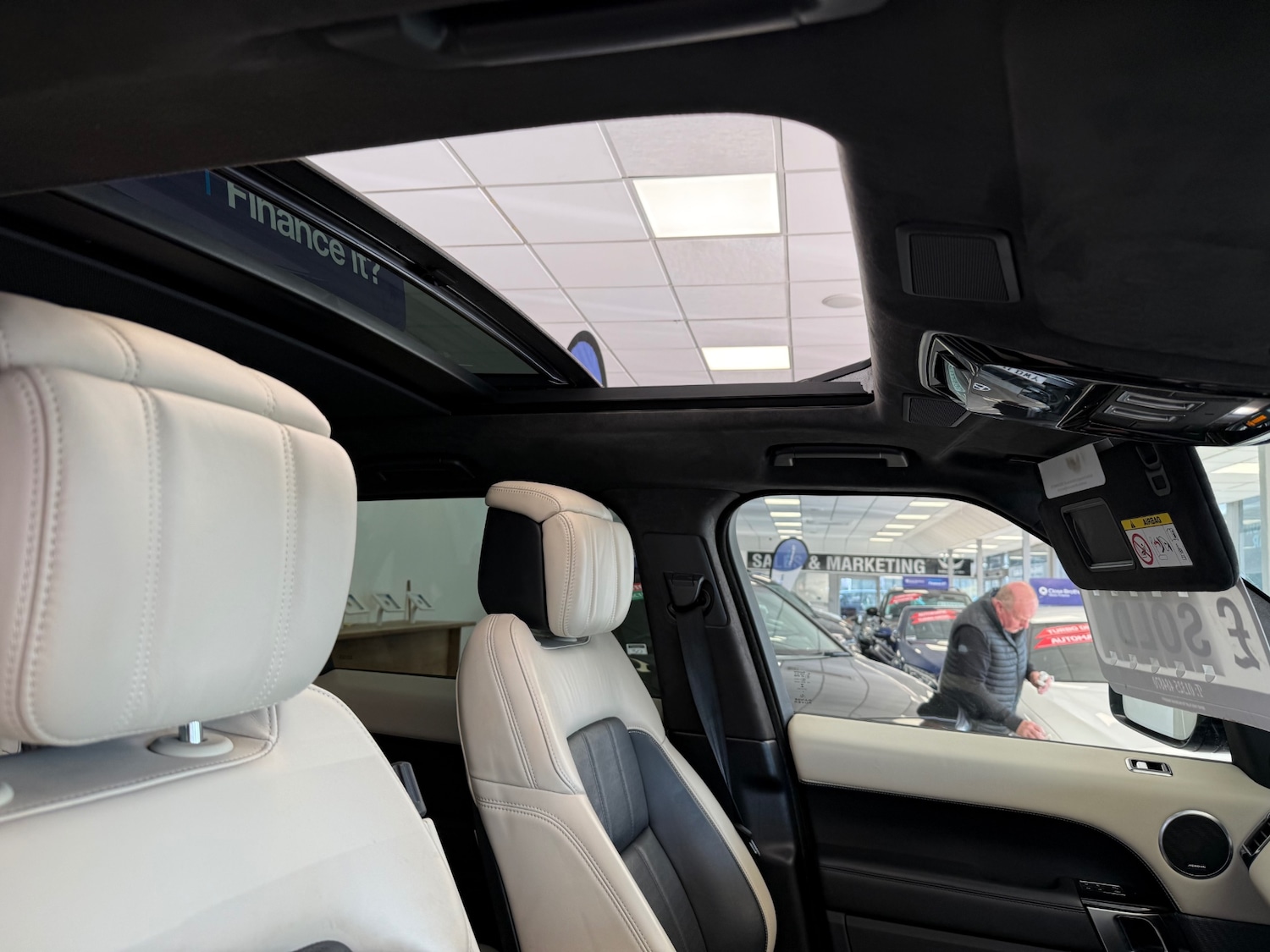 Used Land Rover Range Rover Sport 2018 for sale - 77931380: Photo 29