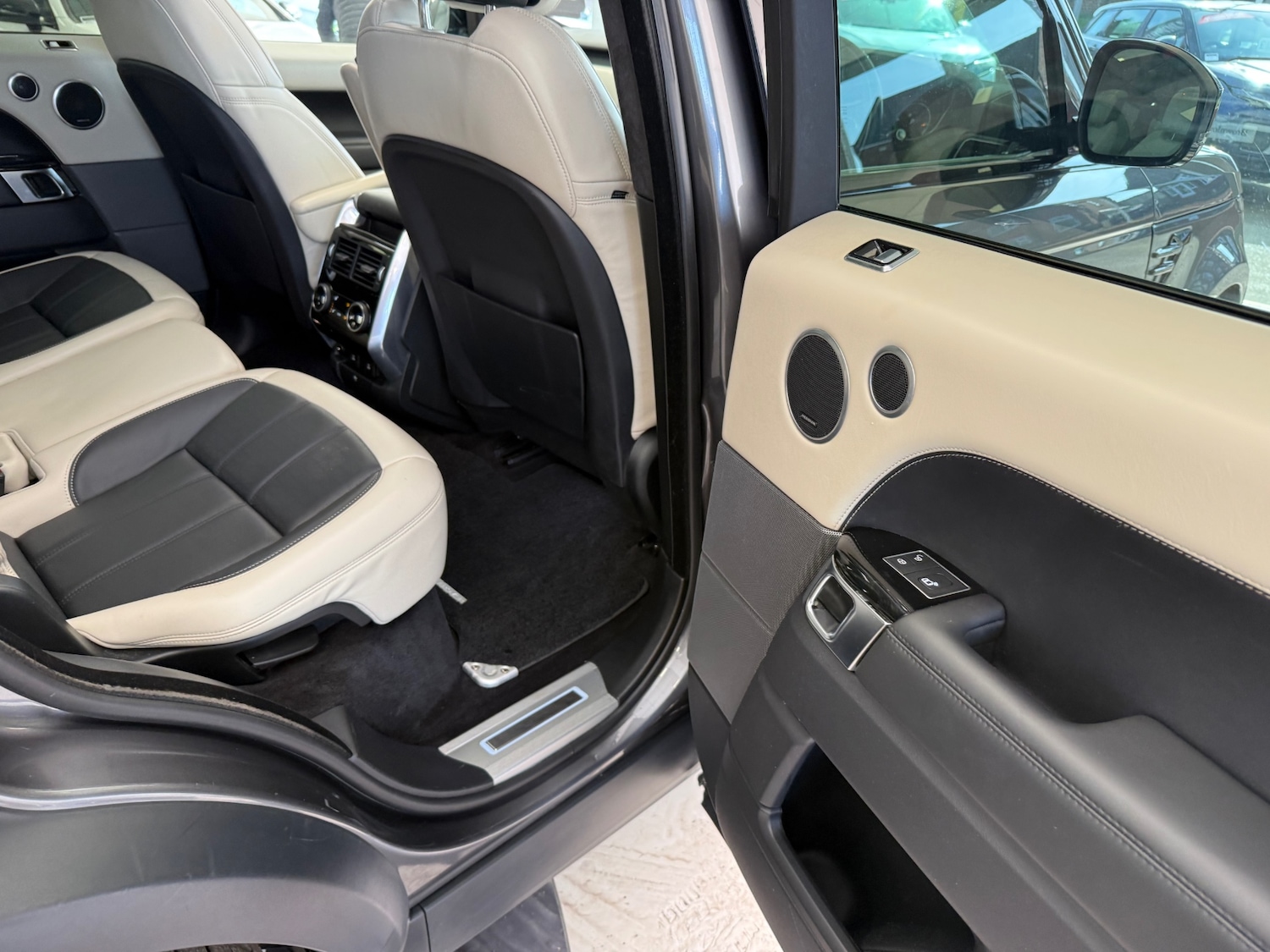 Used Land Rover Range Rover Sport 2018 for sale - 77931380: Photo 33