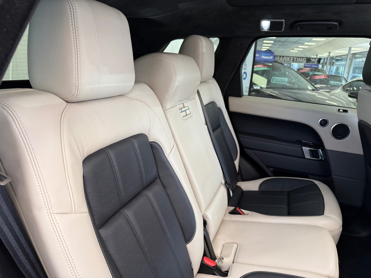 Used Land Rover Range Rover Sport 2018 for sale - 77931380: Photo 37