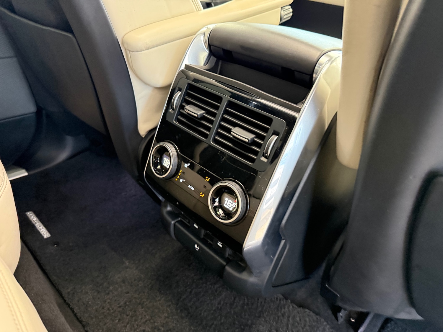 Used Land Rover Range Rover Sport 2018 for sale - 77931380: Photo 38