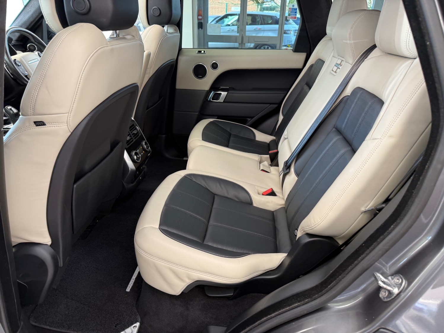 Used Land Rover Range Rover Sport 2018 for sale - 77931380: Photo 44