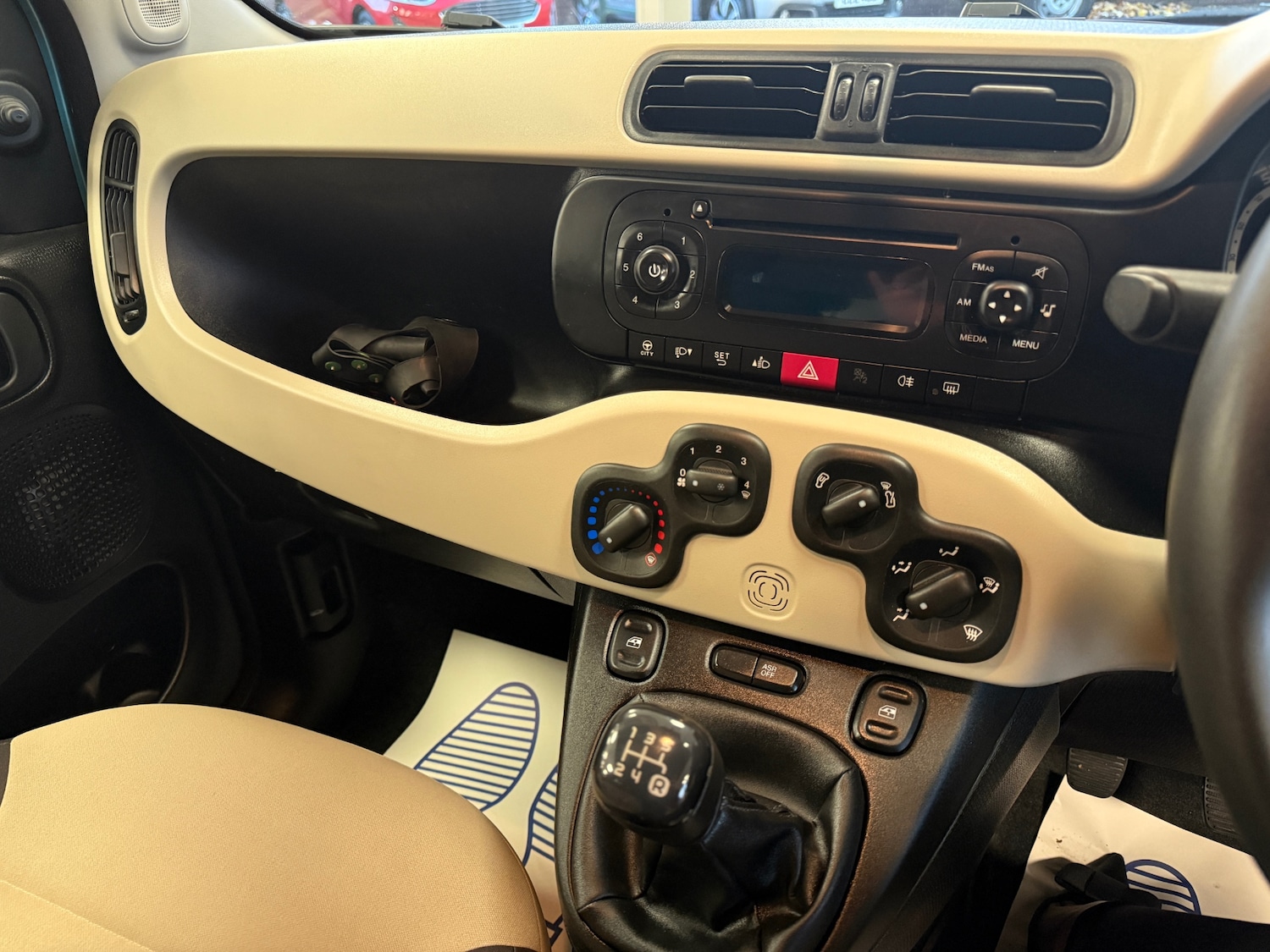 Used Fiat Panda 2015 for sale - 76382772: Photo 10