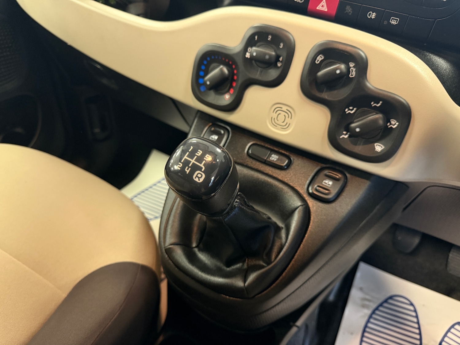 Used Fiat Panda 2015 for sale - 76382772: Photo 15