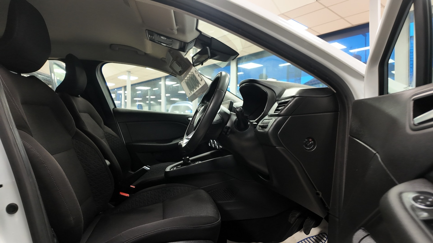 Used Renault Clio 2021 for sale - 77379516: Photo 11