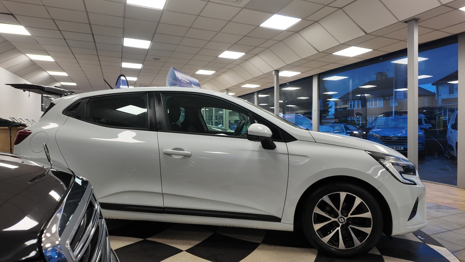 Used Renault Clio 2021 for sale - 77379516: Photo 6