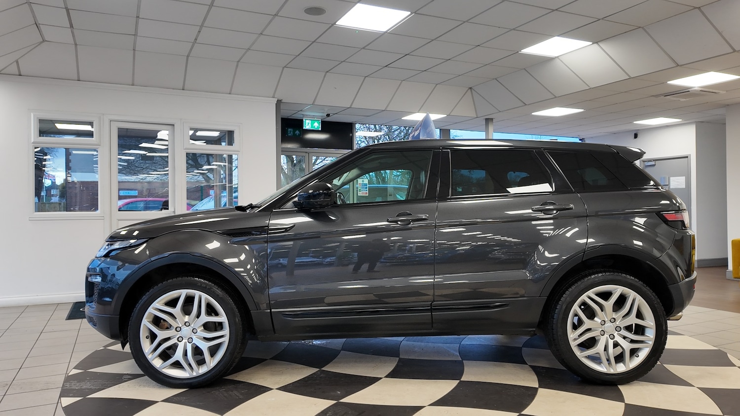 Used Land Rover Range Rover Evoque 2017 for sale - 76969653: Photo 4