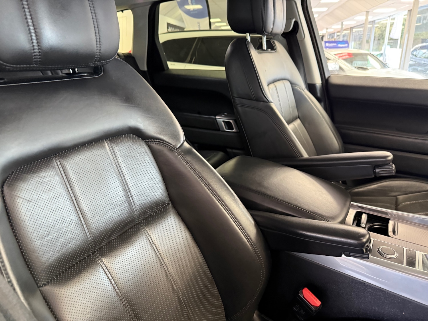 Used Land Rover Range Rover Sport 2018 for sale - 76378957: Photo 39