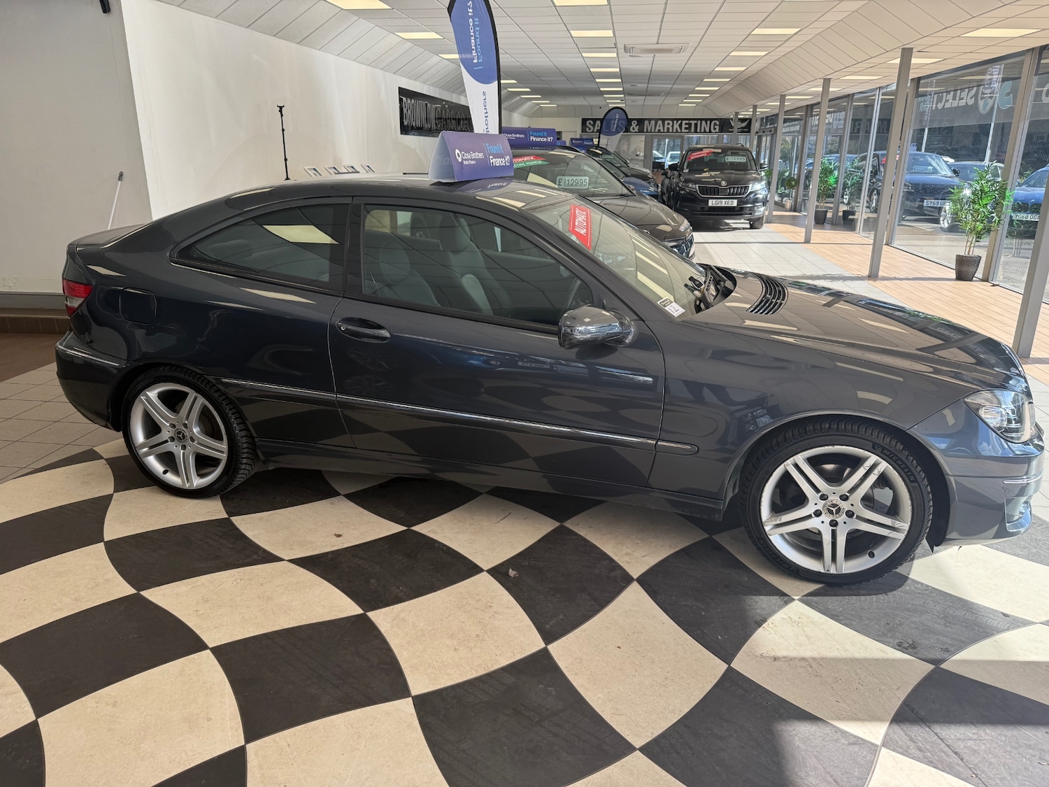 Used Mercedes-Benz CLC Class 2010 for sale - 77830240: Photo 11