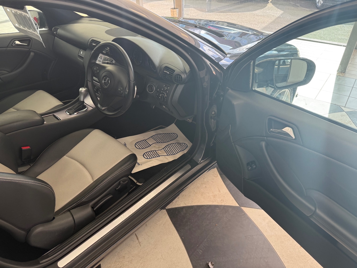 Used Mercedes-Benz CLC Class 2010 for sale - 77830240: Photo 22