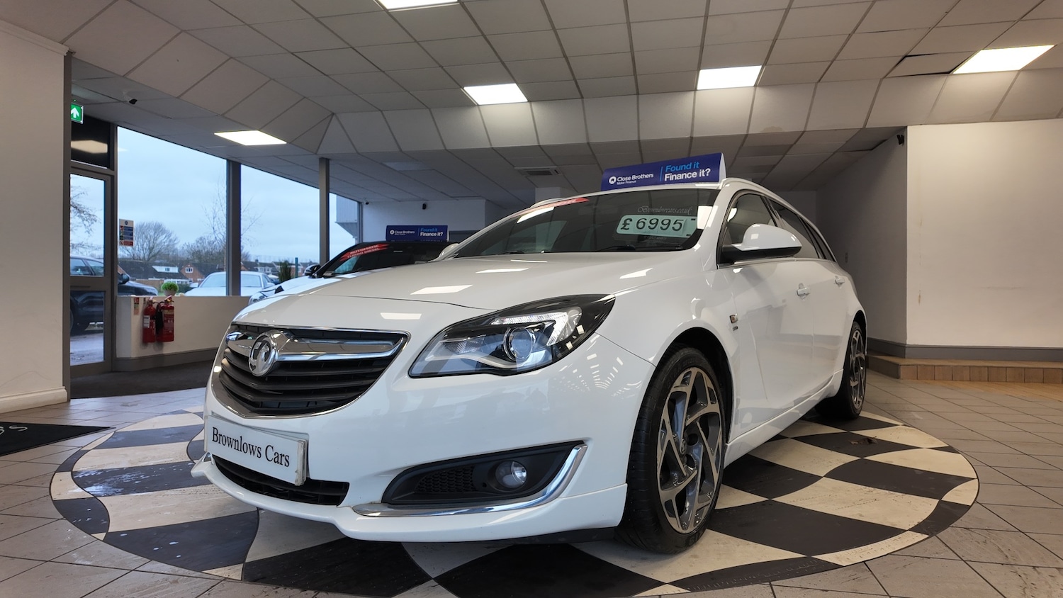 Used Vauxhall Insignia 2016 for sale - 77272267: Photo 3