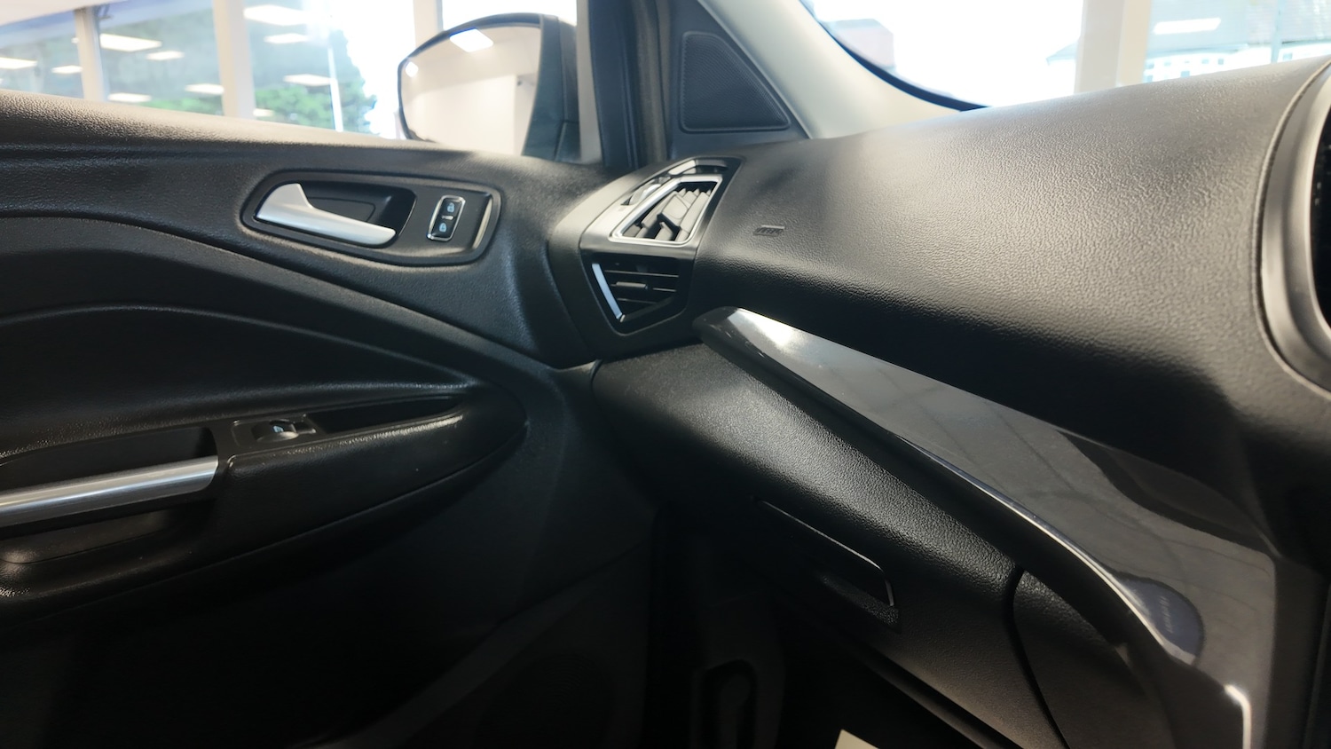 Used Ford Kuga 2016 for sale - 76718997: Photo 24