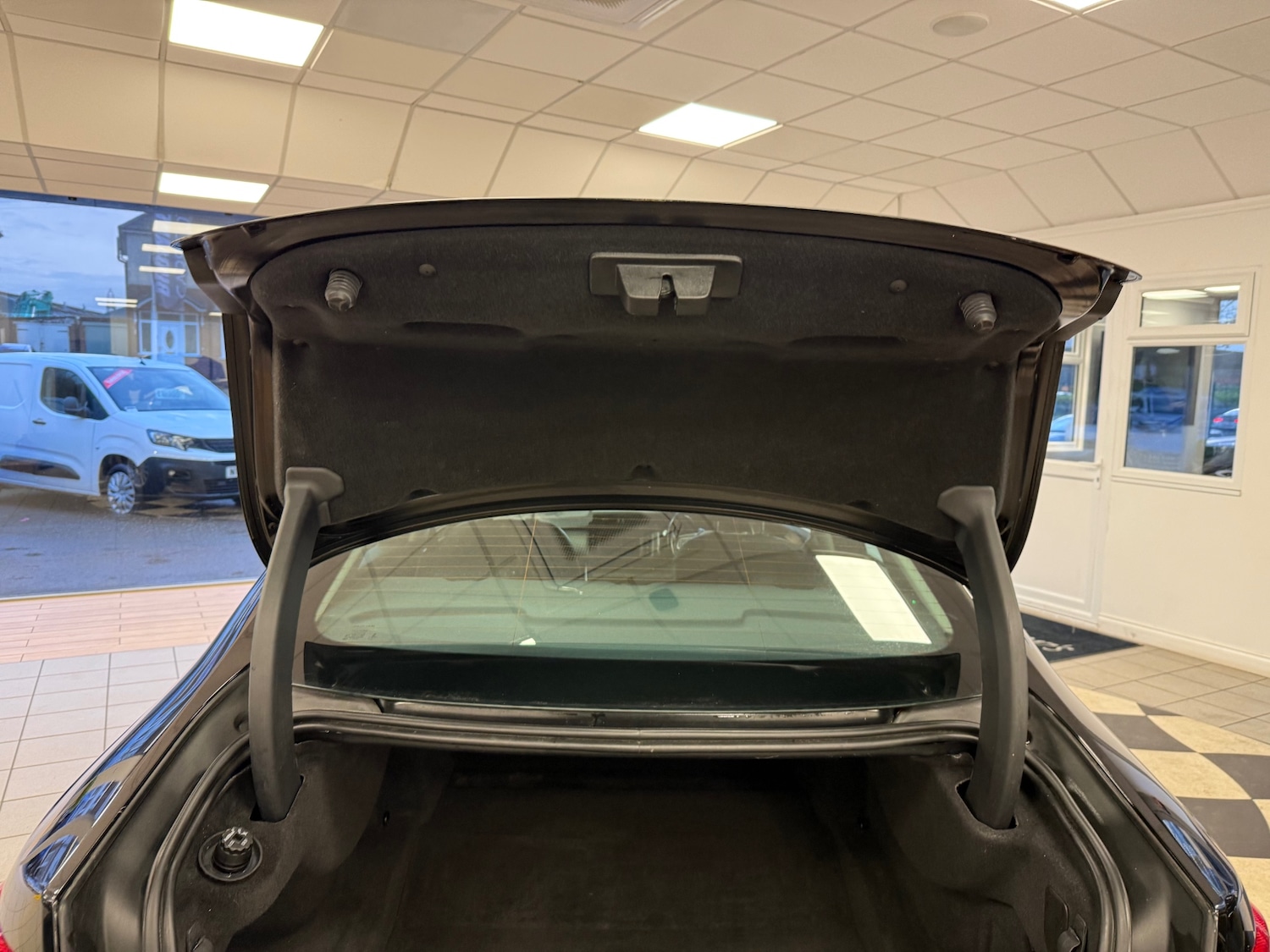 Used Jaguar XF 2016 for sale - 77151477: Photo 21