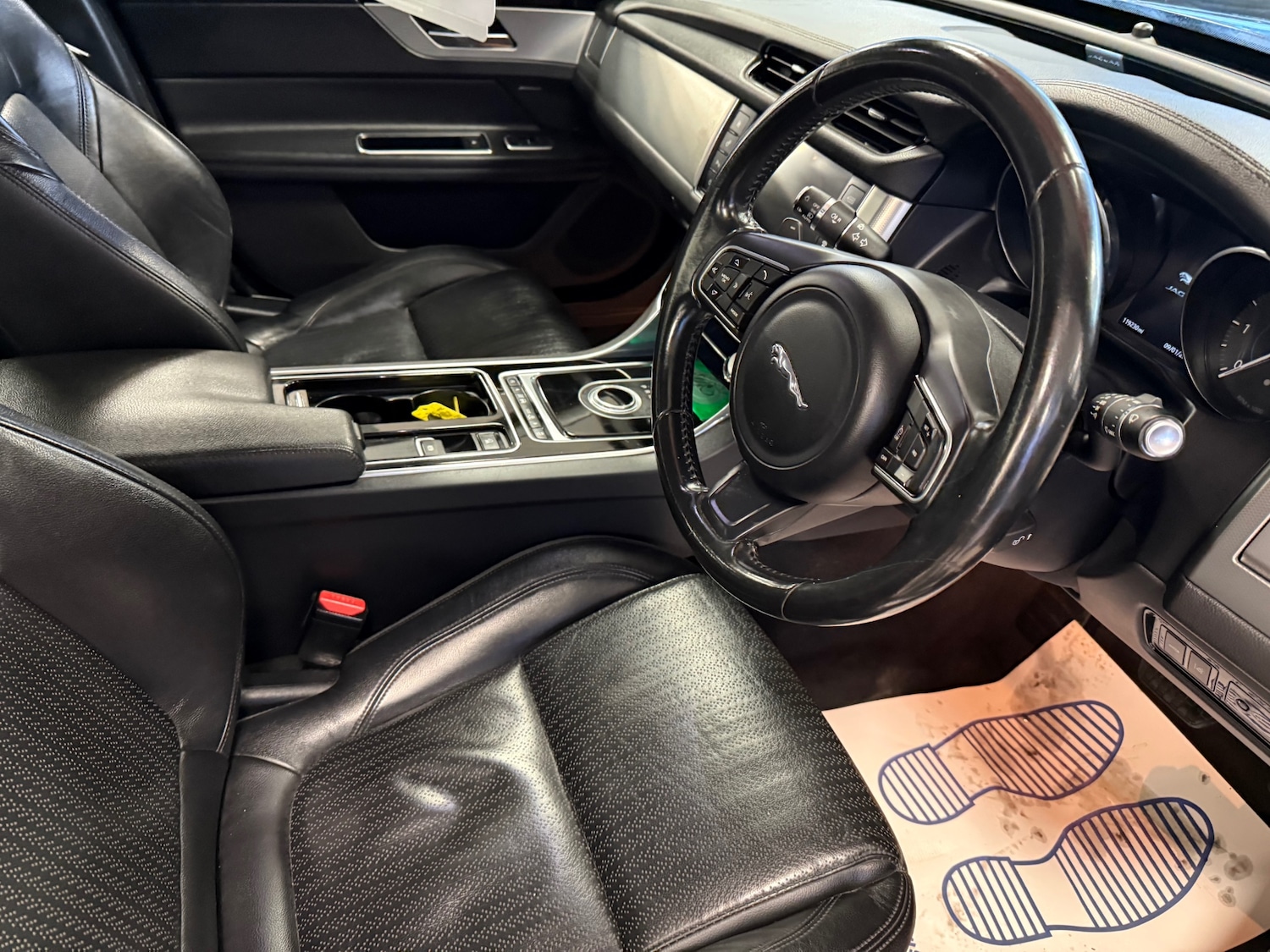 Used Jaguar XF 2016 for sale - 77151477: Photo 25