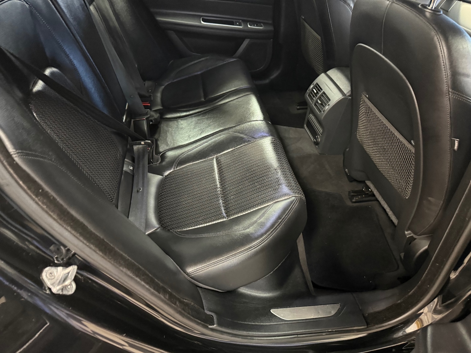 Used Jaguar XF 2016 for sale - 77151477: Photo 37