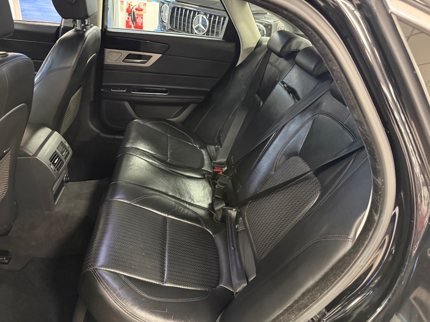 Used Jaguar XF 2016 for sale - 77151477: Photo 41