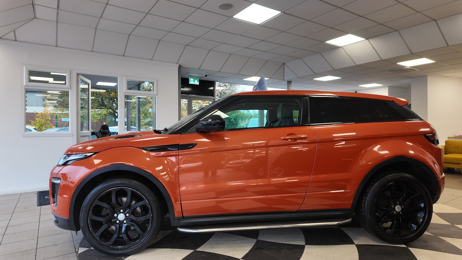 Used Land Rover Range Rover Evoque 2017 for sale - 76422441: Photo 4