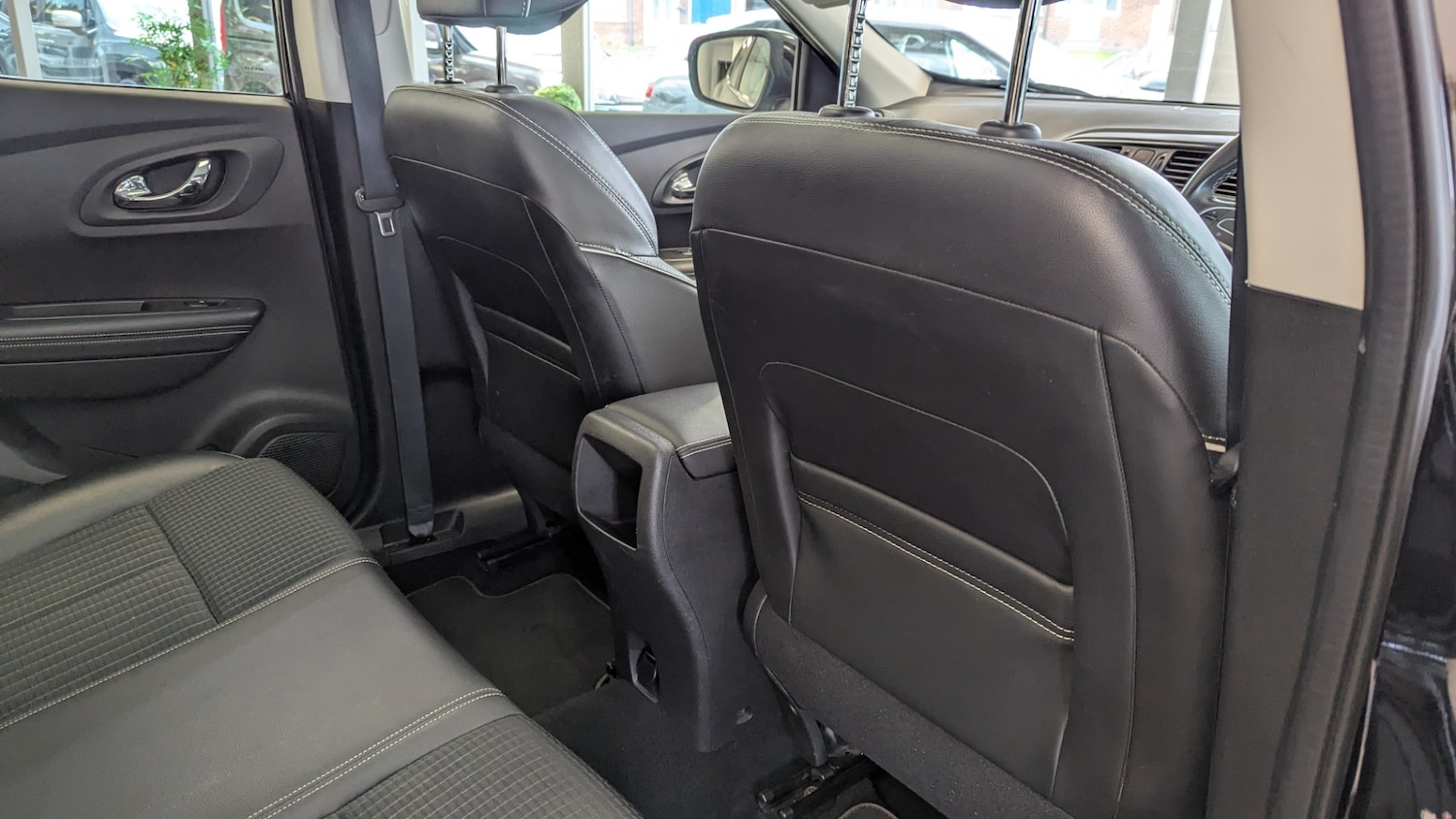 Vehicle 28