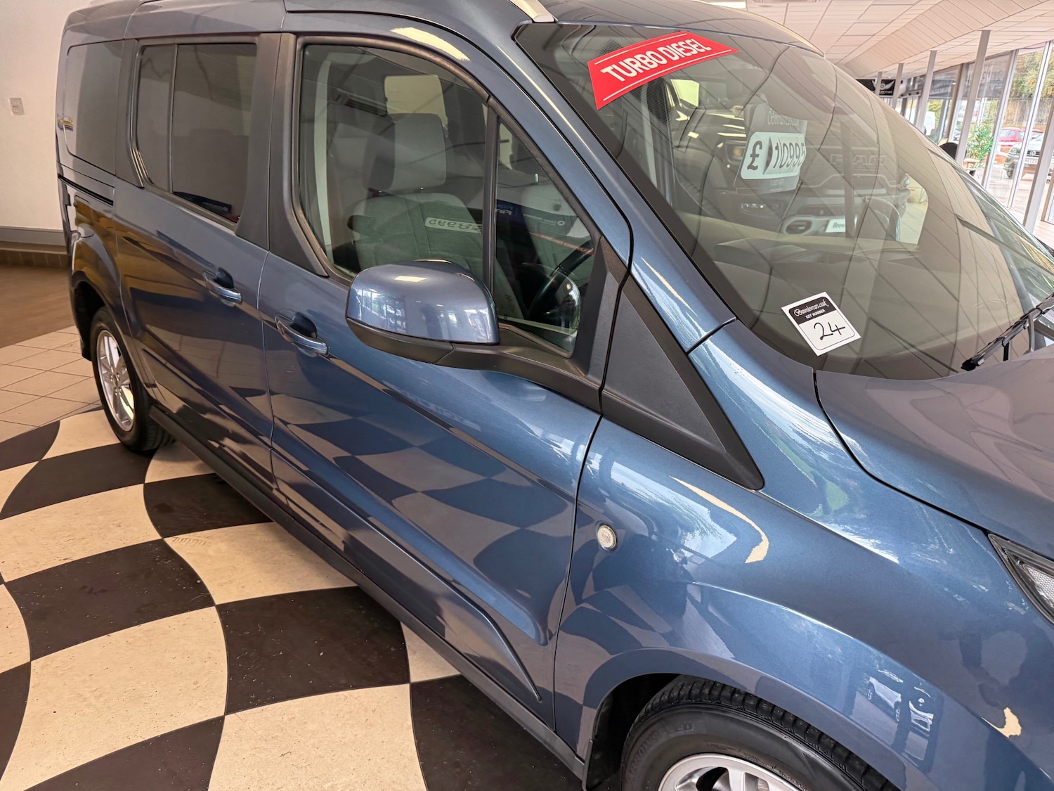 Used Ford Grand Tourneo Connect 2019 for sale - 76145614: Photo 13