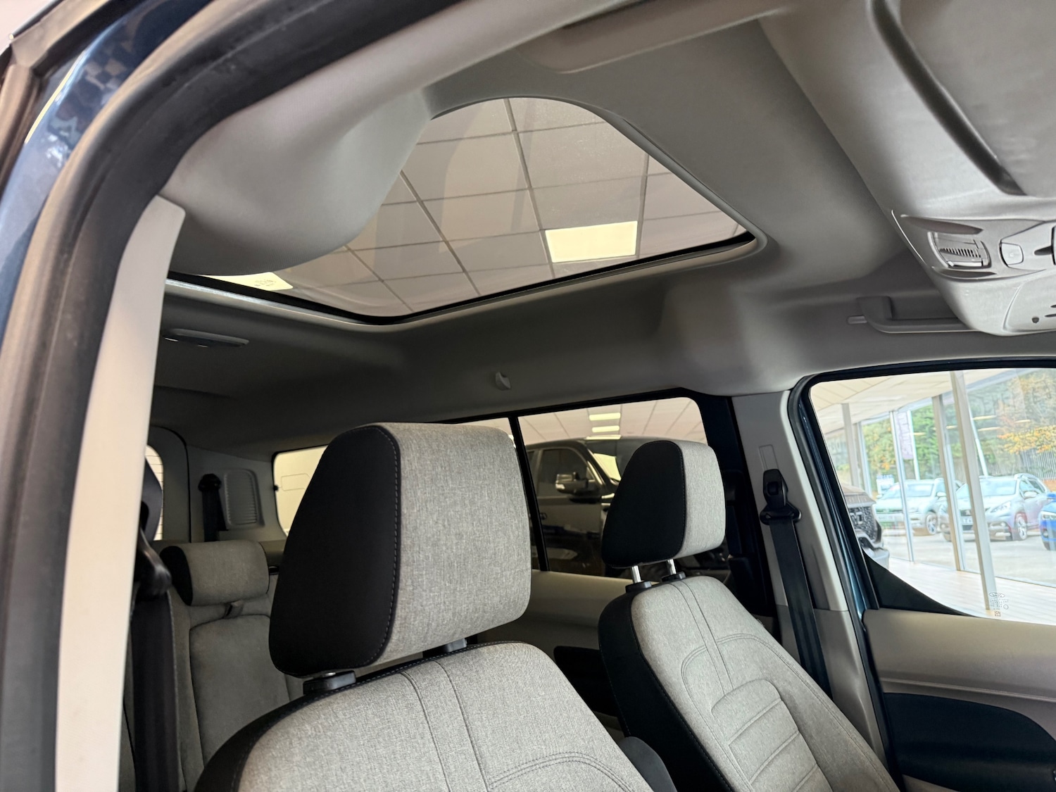 Used Ford Grand Tourneo Connect 2019 for sale - 76145614: Photo 16