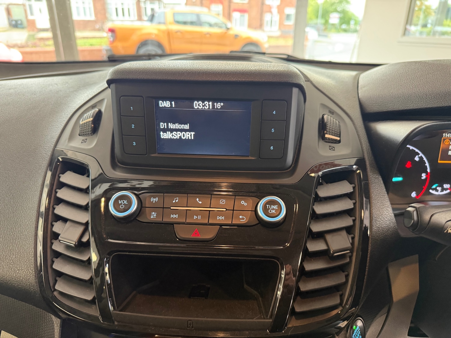 Used Ford Grand Tourneo Connect 2019 for sale - 76145614: Photo 23