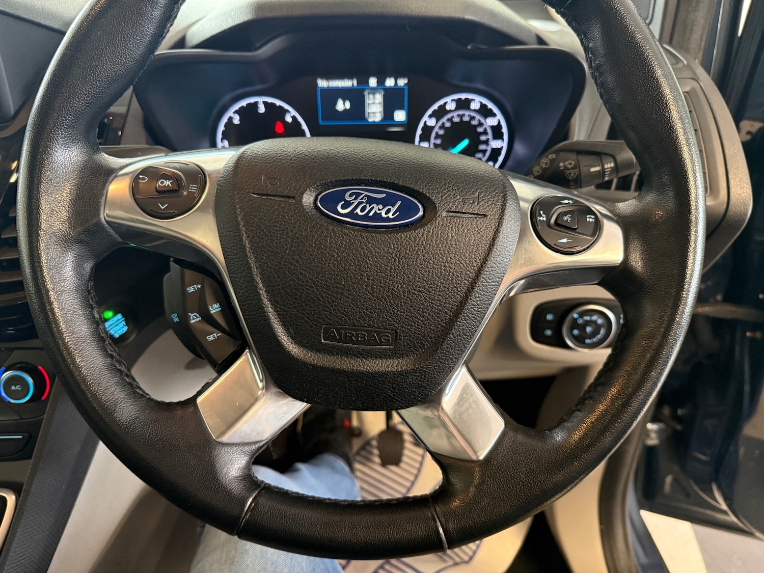 Used Ford Grand Tourneo Connect 2019 for sale - 76145614: Photo 24