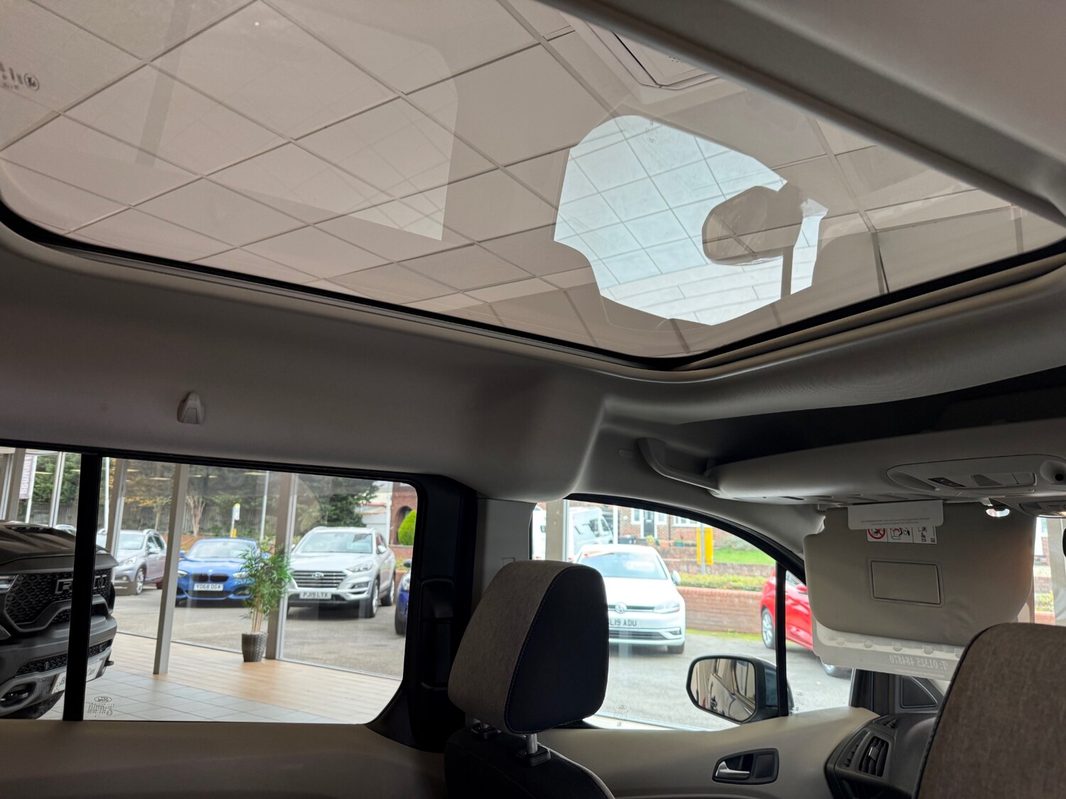 Used Ford Grand Tourneo Connect 2019 for sale - 76145614: Photo 32