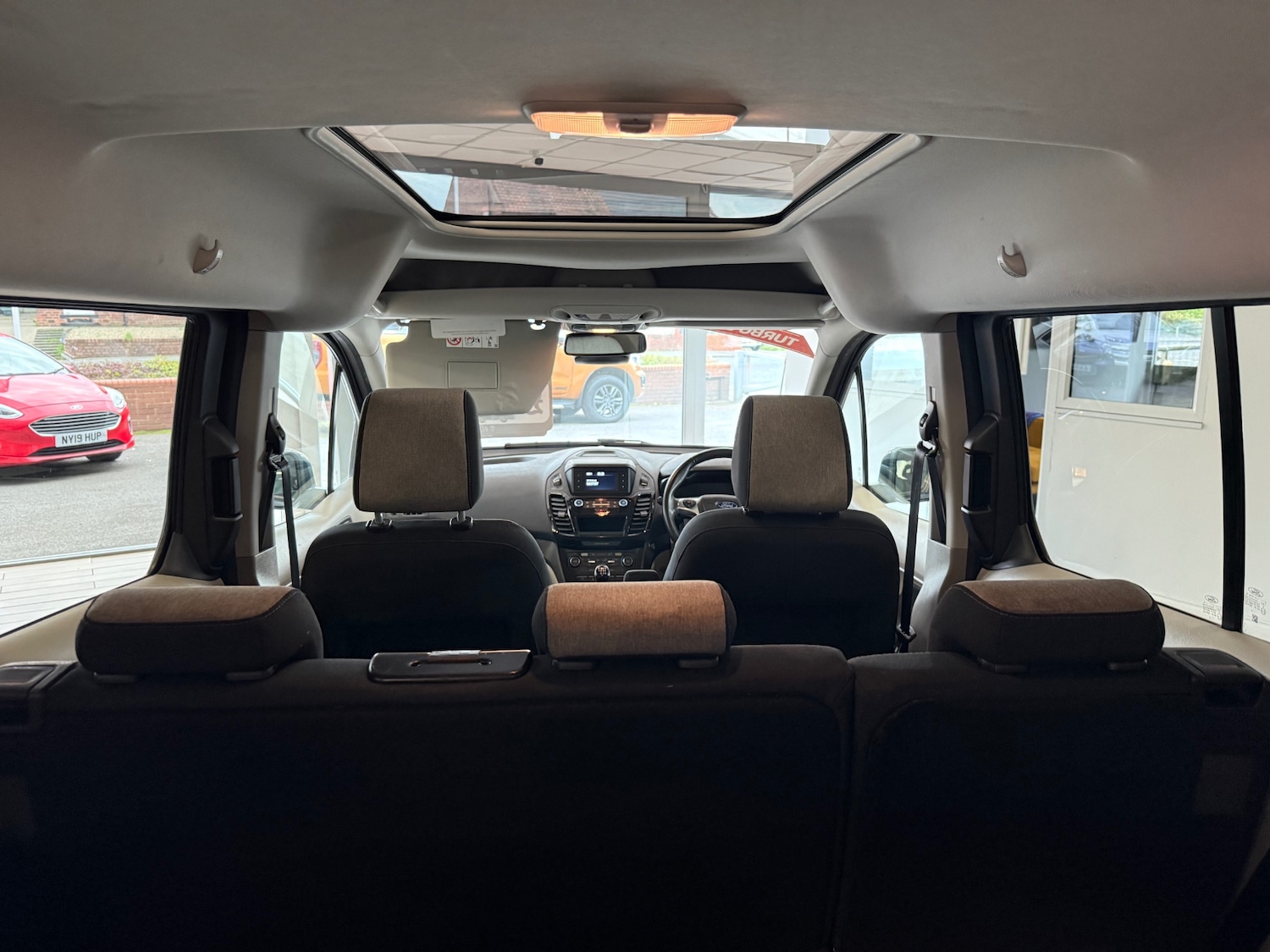 Used Ford Grand Tourneo Connect 2019 for sale - 76145614: Photo 36