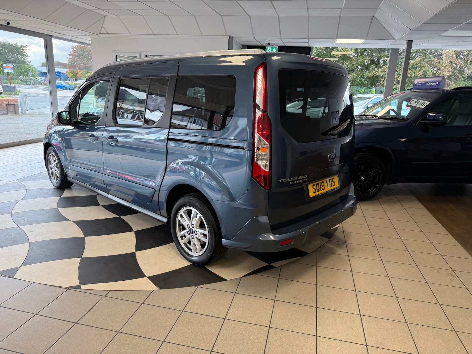 Used Ford Grand Tourneo Connect 2019 for sale - 76145614: Photo 6