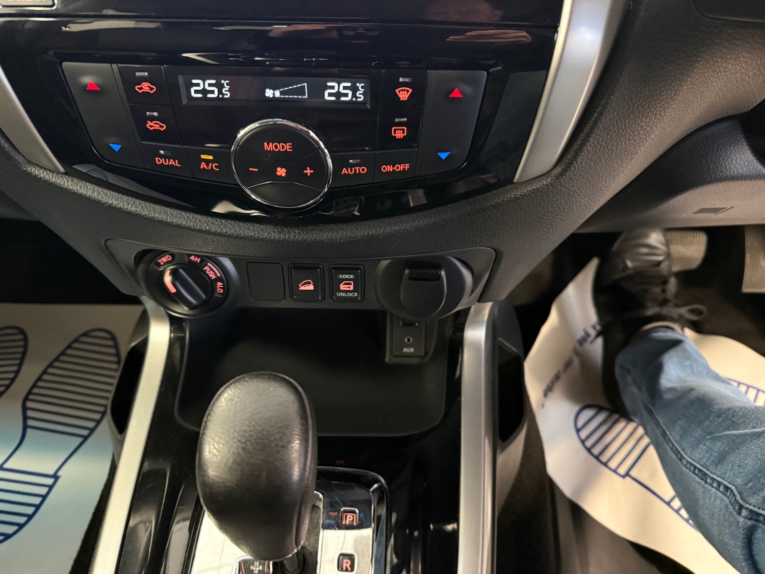 Used Nissan Navara 2017 for sale - 77675269: Photo 29