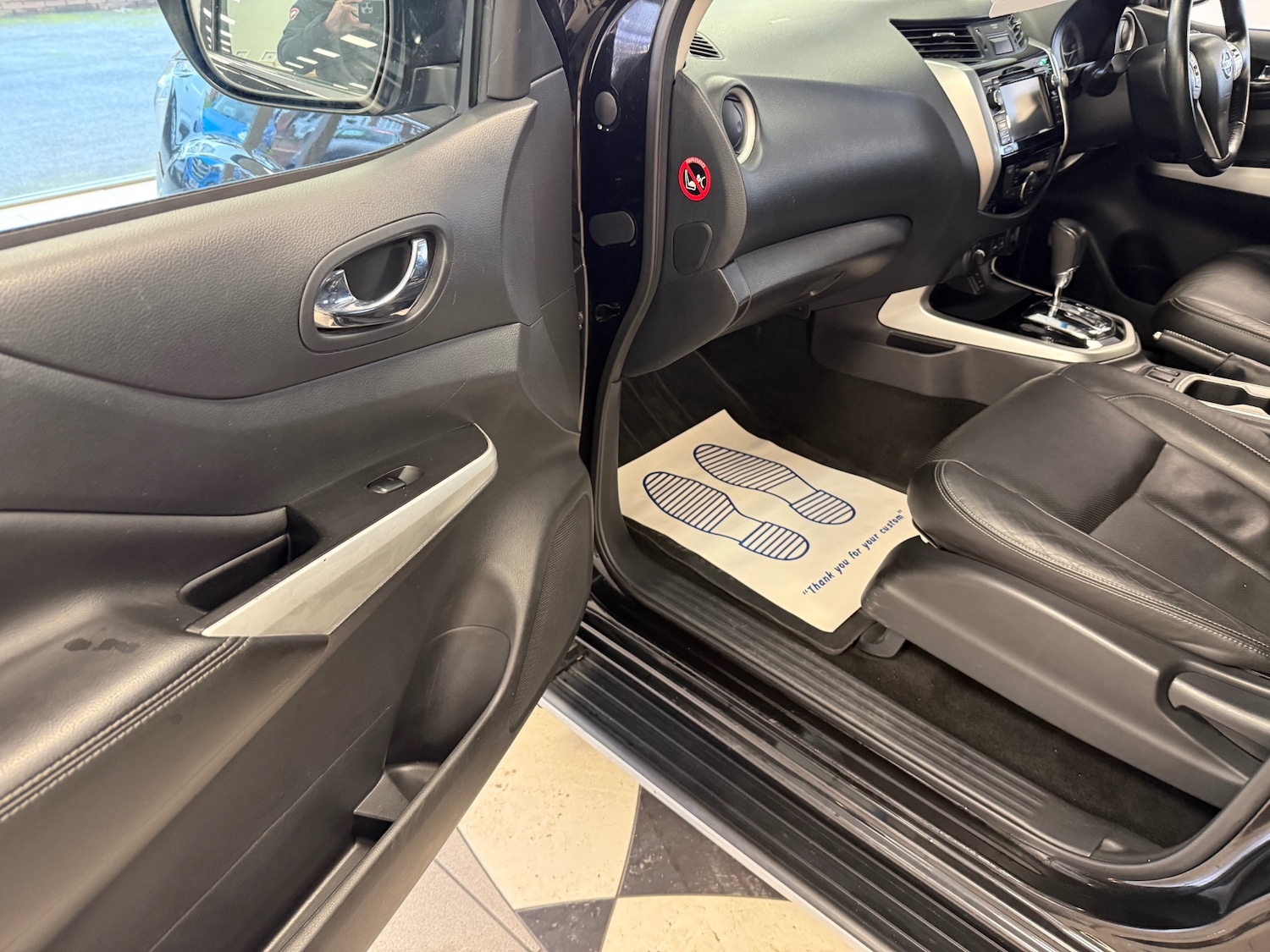 Used Nissan Navara 2017 for sale - 77675269: Photo 30