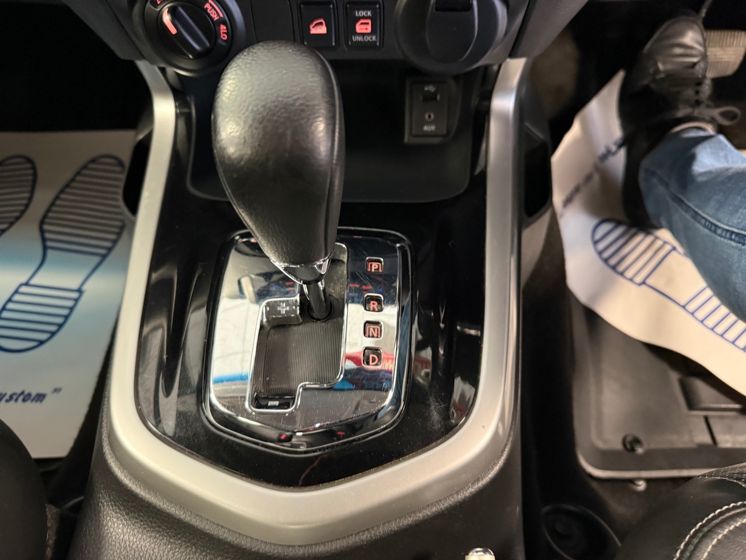 Used Nissan Navara 2017 for sale - 77675269: Photo 32